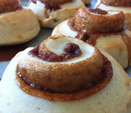 Vegan Cinnamon Rolls