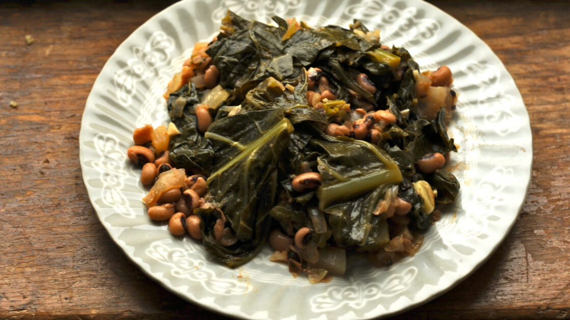 Classic Southern Collard Greens and Black-Eyed Peas Recipe - Organic ...