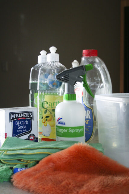 Spring cleanign hacks and tips.