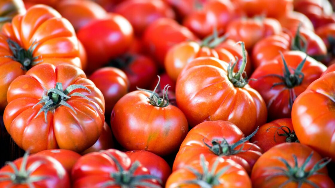 Ways to Eat Heirloom Tomatoes, Unsplash